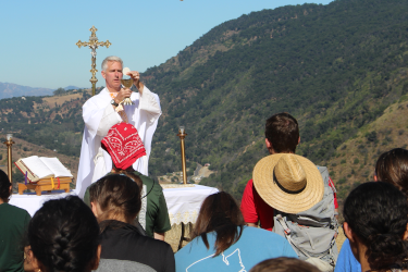 Fr. Sebastian offers outdoor Mass during a hike